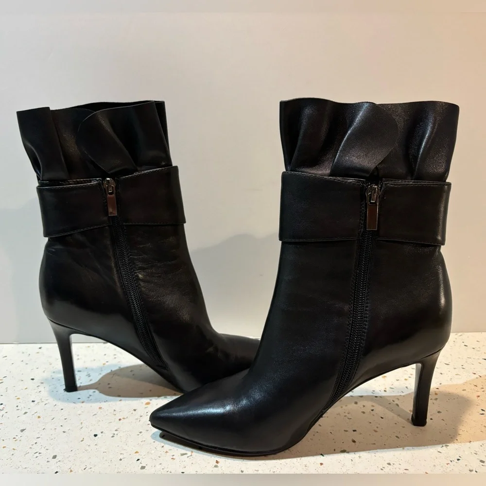 Emanuelle‎ Vee Soft Leather Ankle Boots